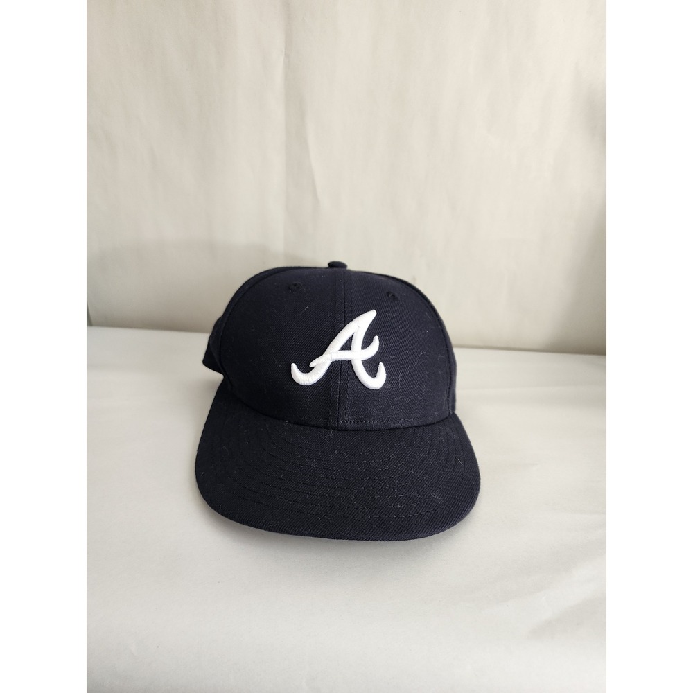 New Era 59FIFTY Low Profile Atlanta Braves MLB Official On-Field Cap Navy 6 7/8